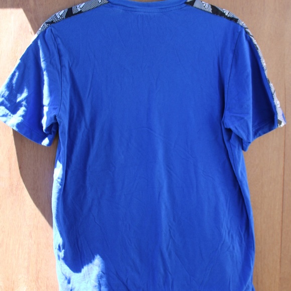 Adidas Men’s T-Shirt Small Blue Black Striped Logo Athletic Tee - Picture 4 of 4